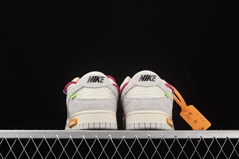 All Categories Nk SB Dunk Series Nk SB Dunk Low low-top sneakers OF x Nk Dunk Low "12 of 50" OW suede SB smashed backboard fashion casual sneakers DJ0950-114